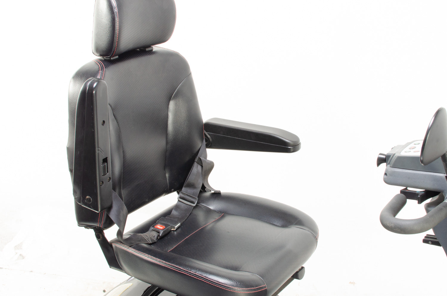 2015 TGA Mystere in Black - 8mph - Batteries 35ah or 50ah