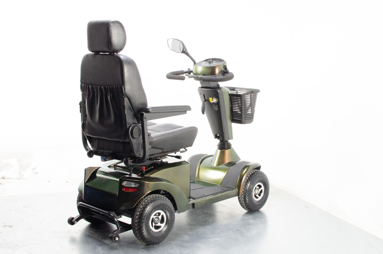 2018 Sunrise Medical Sterling S425 8mph Mid Size Mobility Scooter Persia