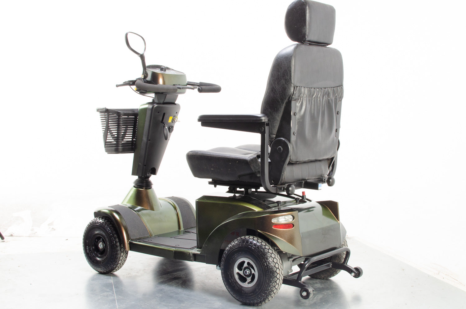 2018 Sunrise Medical Sterling S425 8mph Mid Size Mobility Scooter Persia