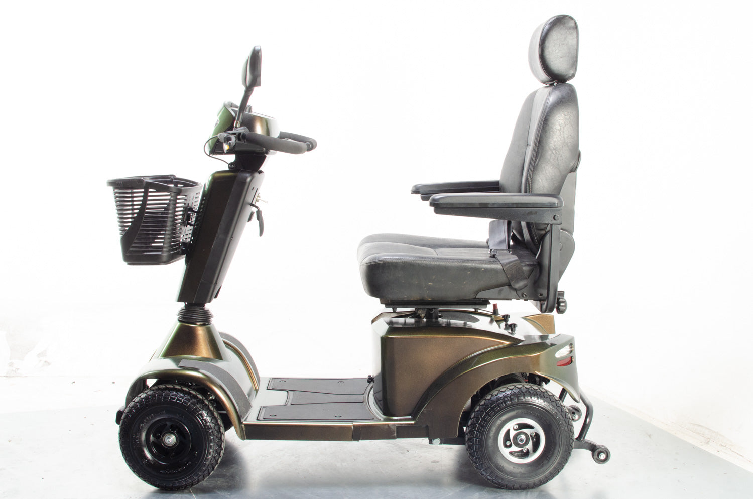 2018 Sunrise Medical Sterling S425 8mph Mid Size Mobility Scooter Persia