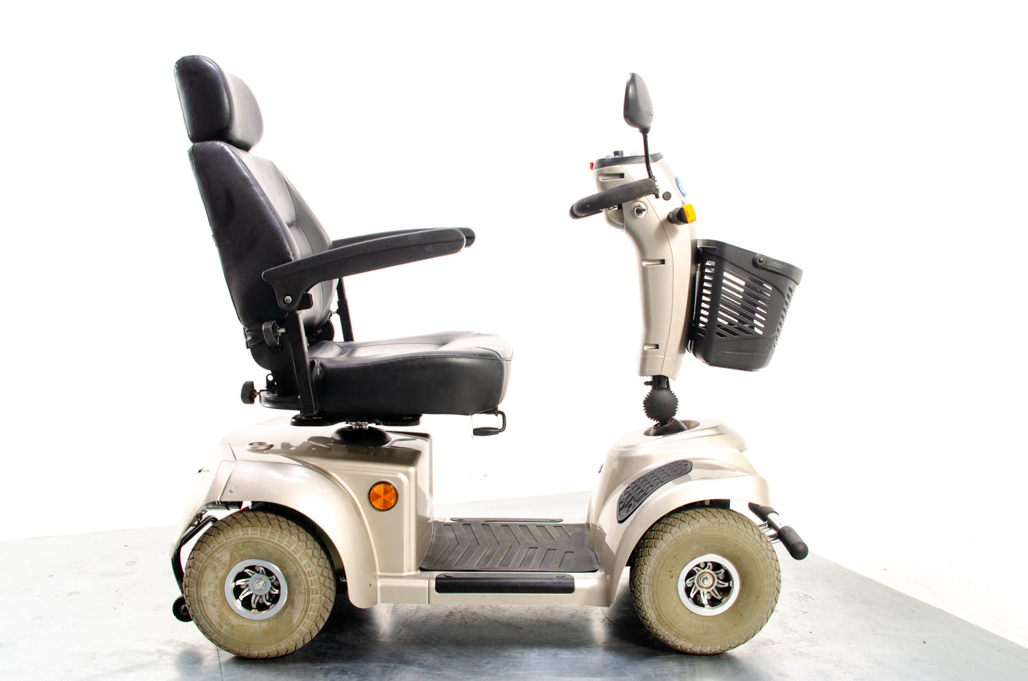CareCo Titan 6 Mph Used Mobility Scooter Road Pavement Gold Secondary image
