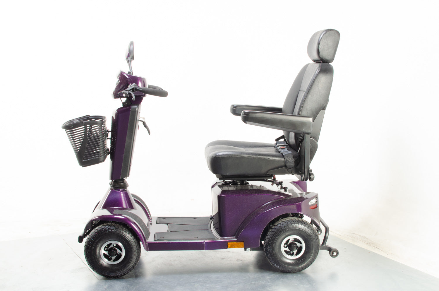 2018 Sunrise Medical Sterling S425 Electric Mobility Scooter Used Second Hand 8mph Mid Size Holographic Purple