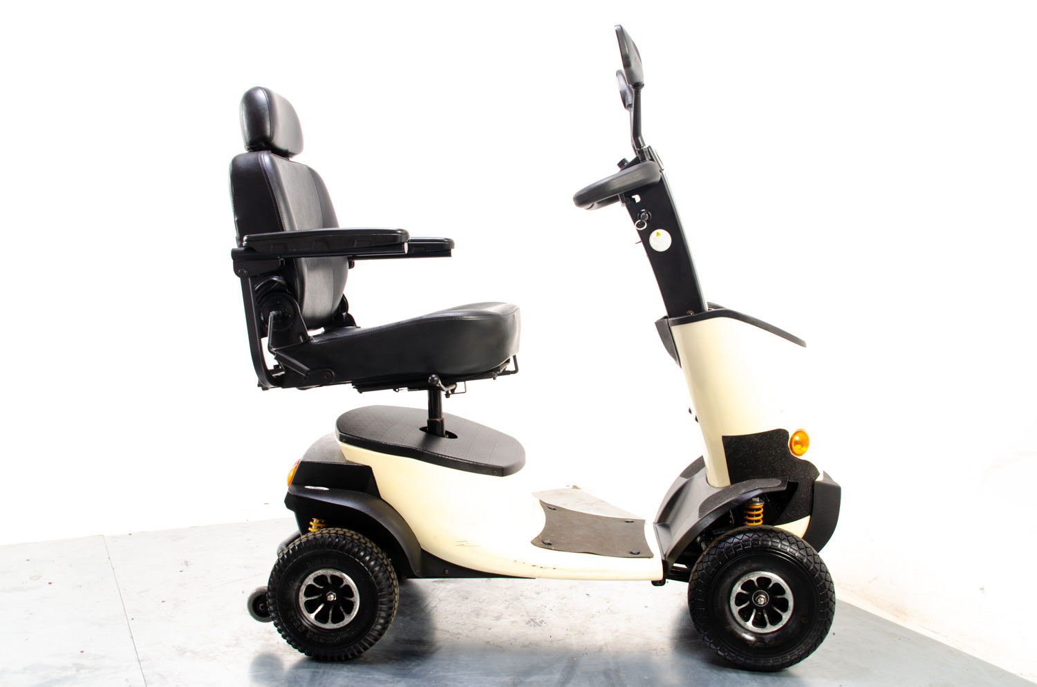 2014 Solax Buggie from Monarch 6mph Midsize Mobility Scooter in Cream White Secondary image