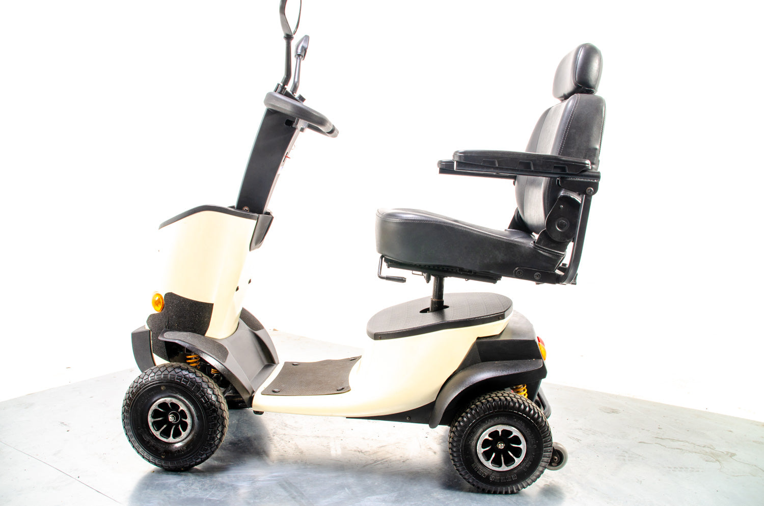 2014 Solax Buggie from Monarch 6mph Midsize Mobility Scooter in Cream White