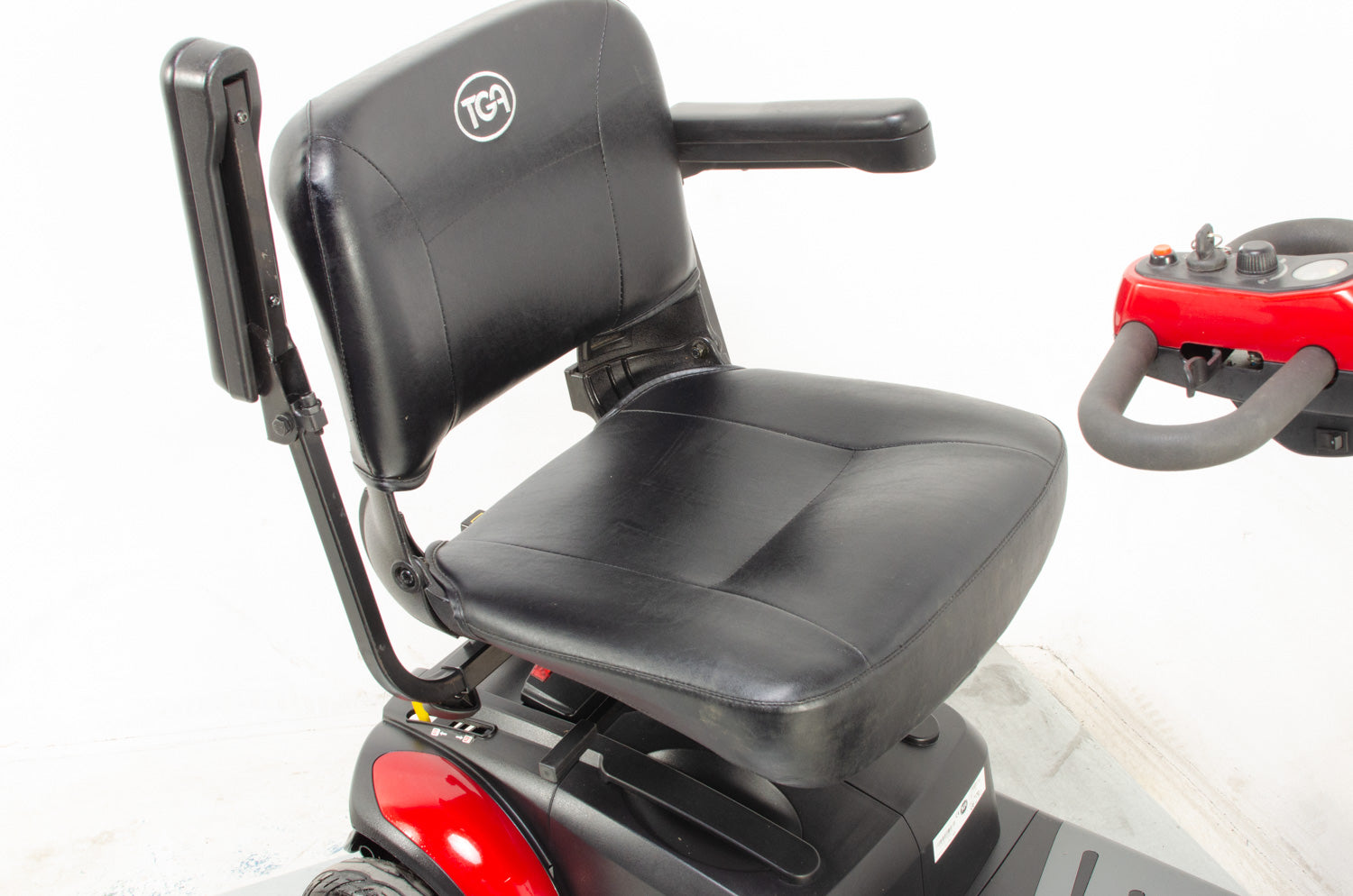 2018 TGA Zest Plus 4mph Electric Mobility Scooter Used Second Hand Transportable Boot Pneumatic Tyres Red