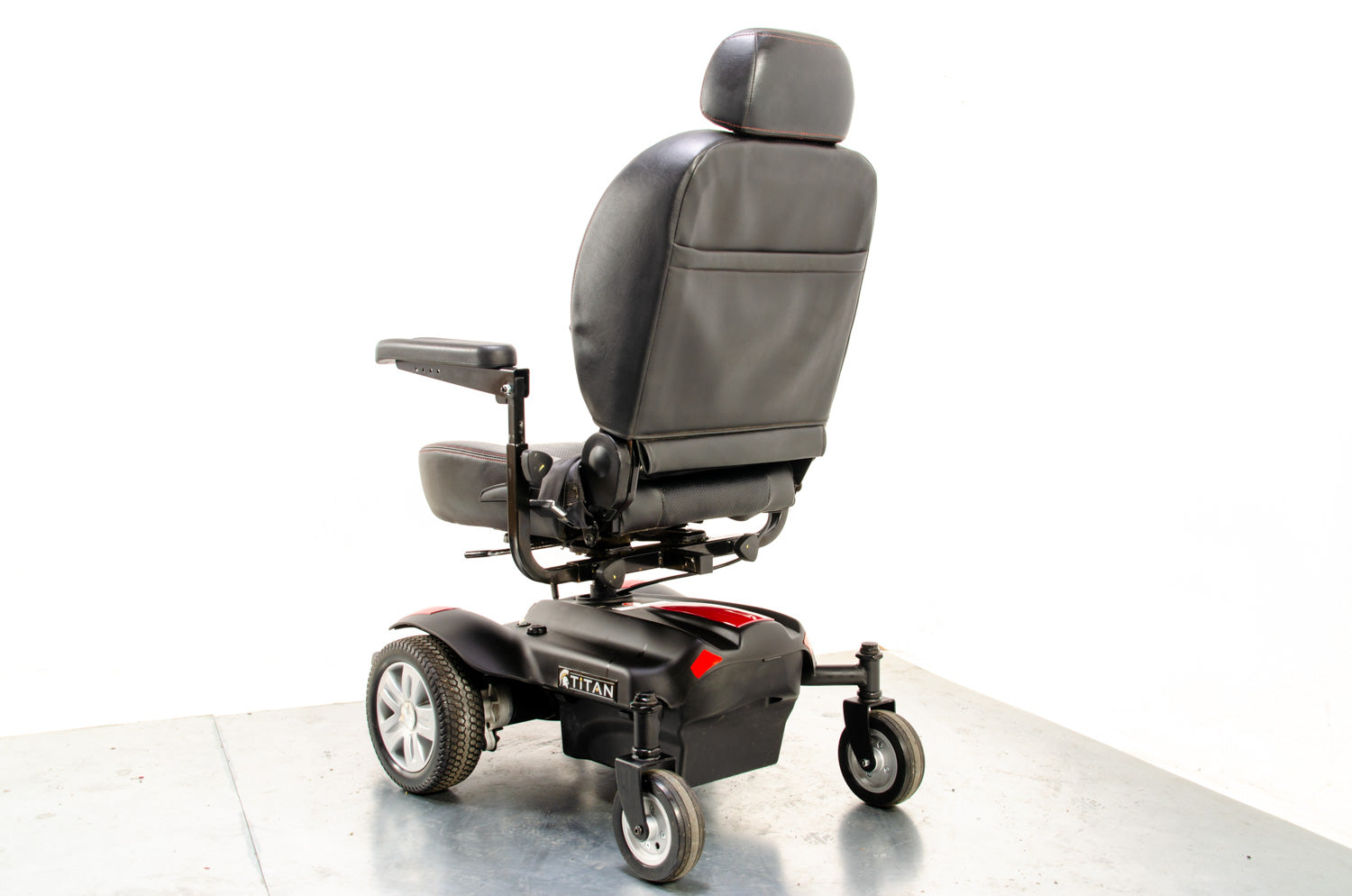 2018 Drive Titan Used Powerchair Electric Wheelchair FWD Captains Chair Red