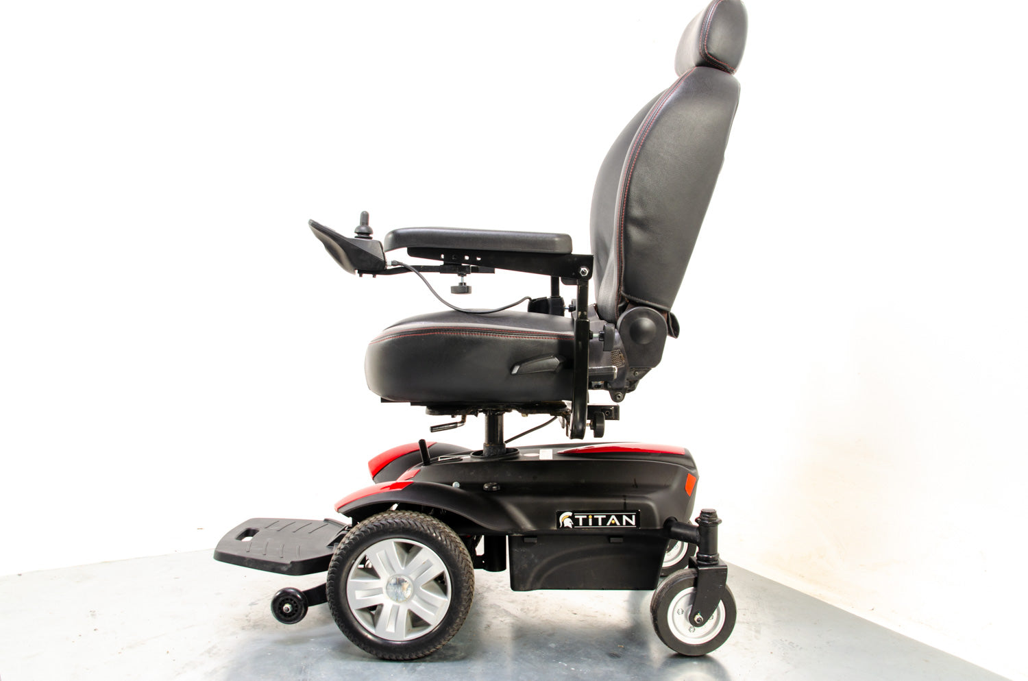 2018 Drive Titan Used Powerchair Electric Wheelchair FWD Captains Chair Red