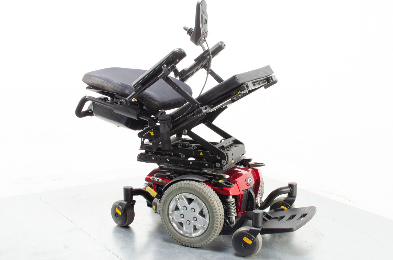 2015 Pride Quantum Q6 Edge Electric Wheelchair Powerchair Power Tilt Recline 4mph Used Red Secondary image
