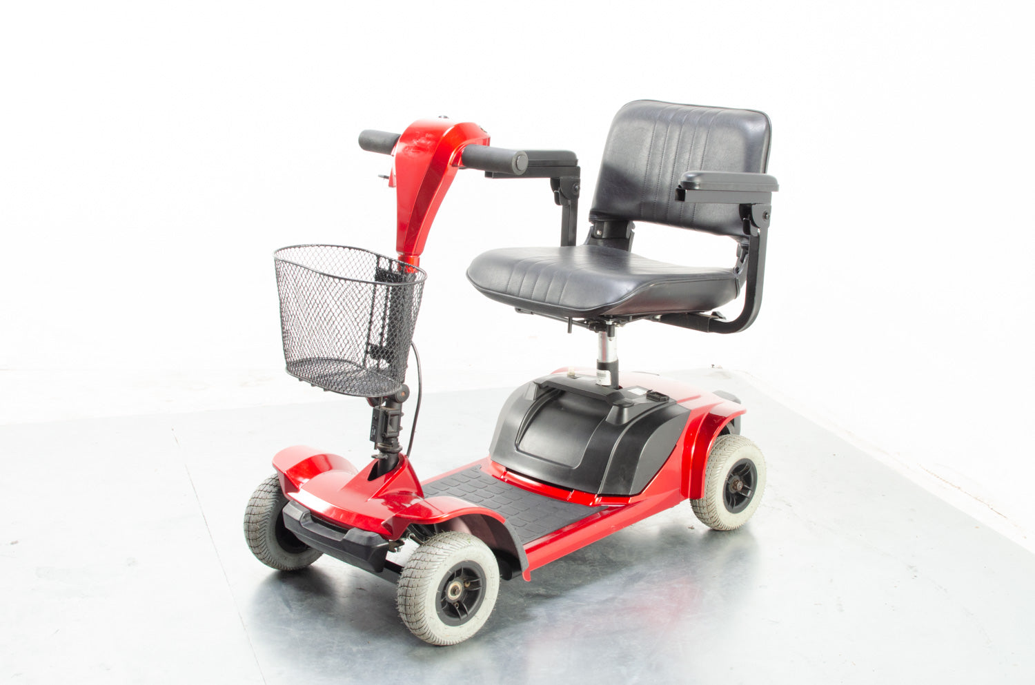 2006 Rascal Taxi Electric Mobility Scooter Small Transportable 4mph in Red