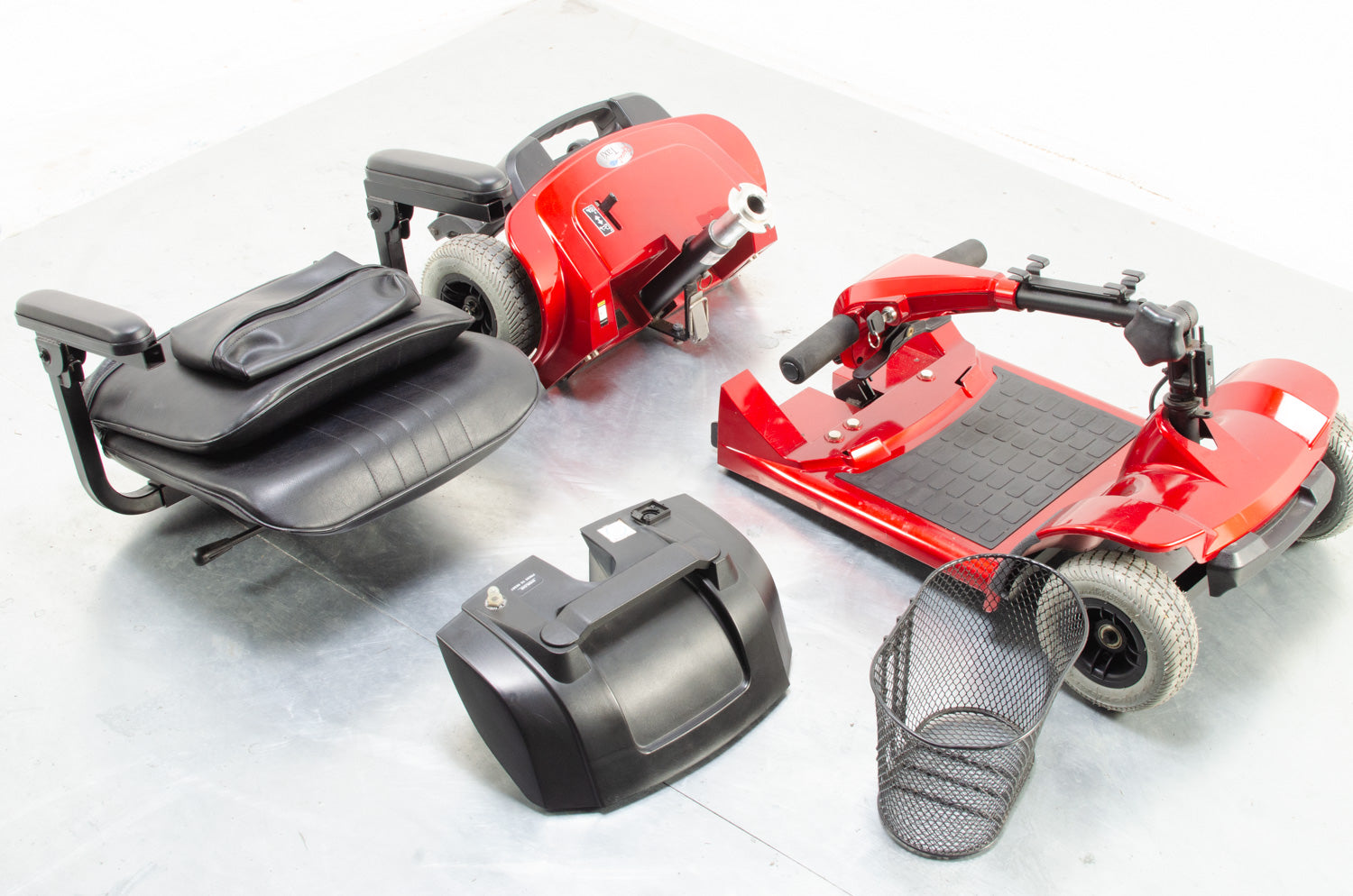 2006 Rascal Taxi Electric Mobility Scooter Small Transportable 4mph in Red Secondary image