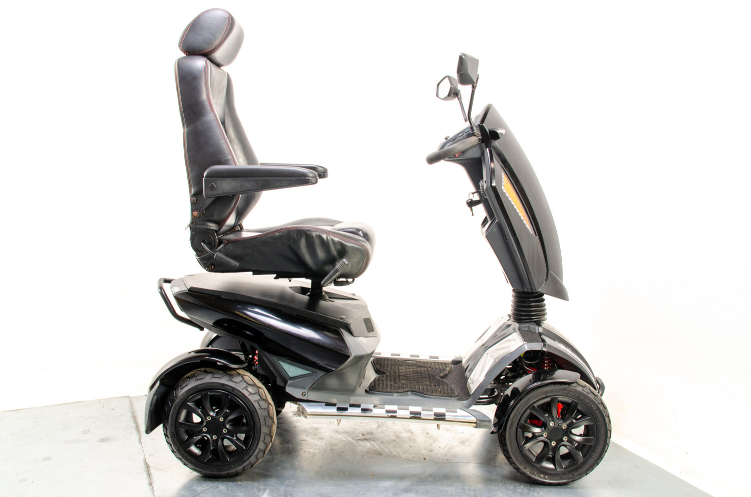TGA Vita S Sport Used Mobility Scooter 8mph All-Terrain Large Road Legal Bucket Seat 13706 Secondary image