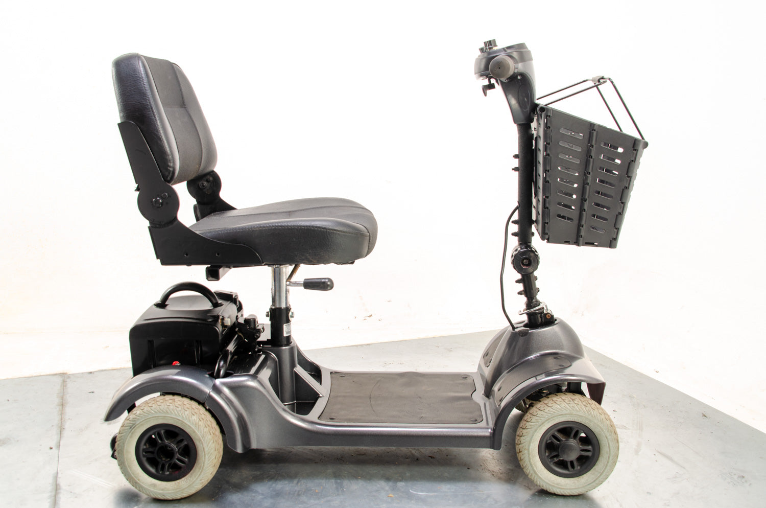 Rascal Eco 4 Used Electric Mobility Scooter Small Boot Transportable Lightweight Car Secondary image