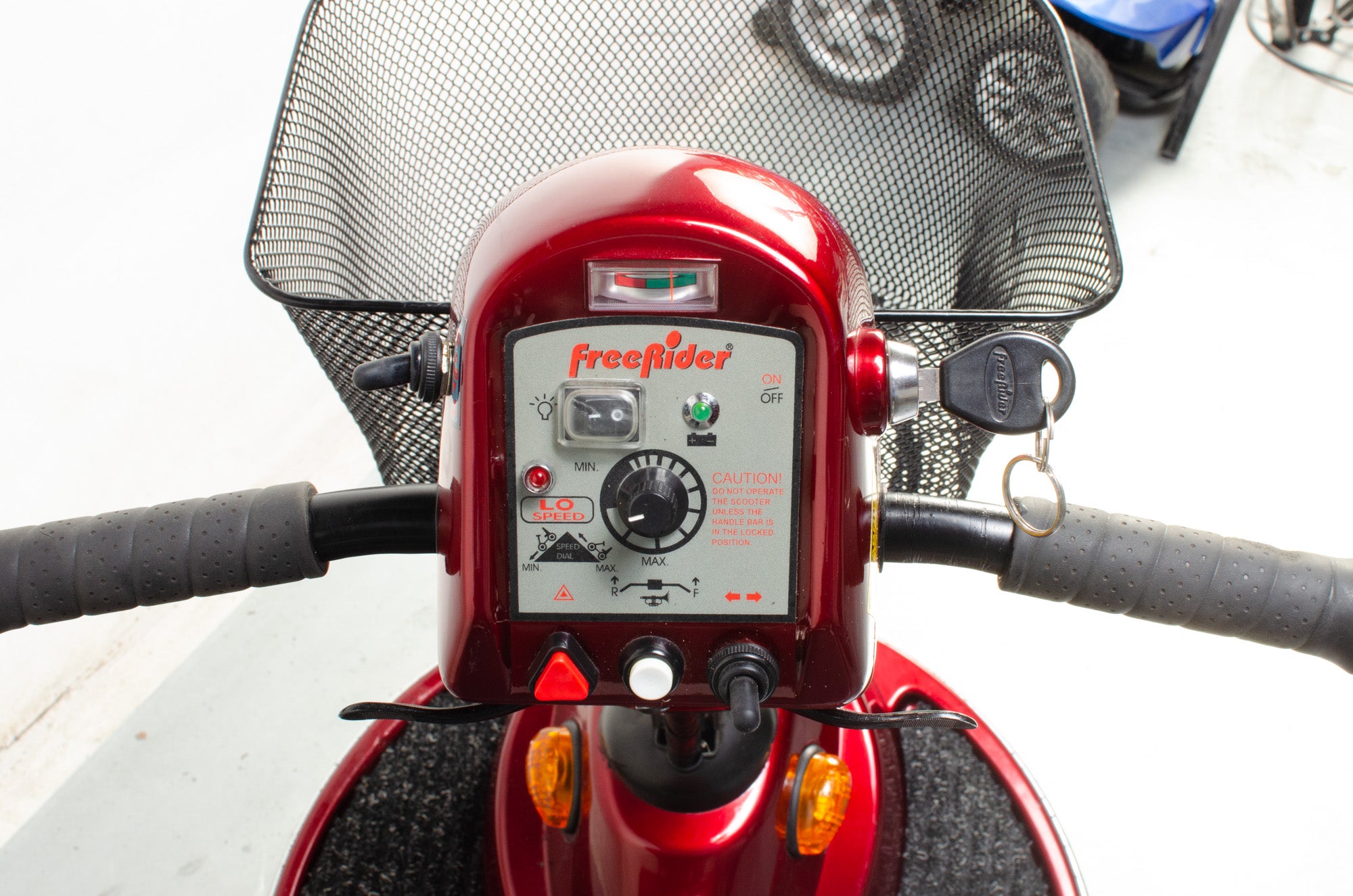 Freerider Knightsbridge Used Electric Mobility Scooter 3 Wheel Trike Canopy Pavement Pneumatic Secondary image
