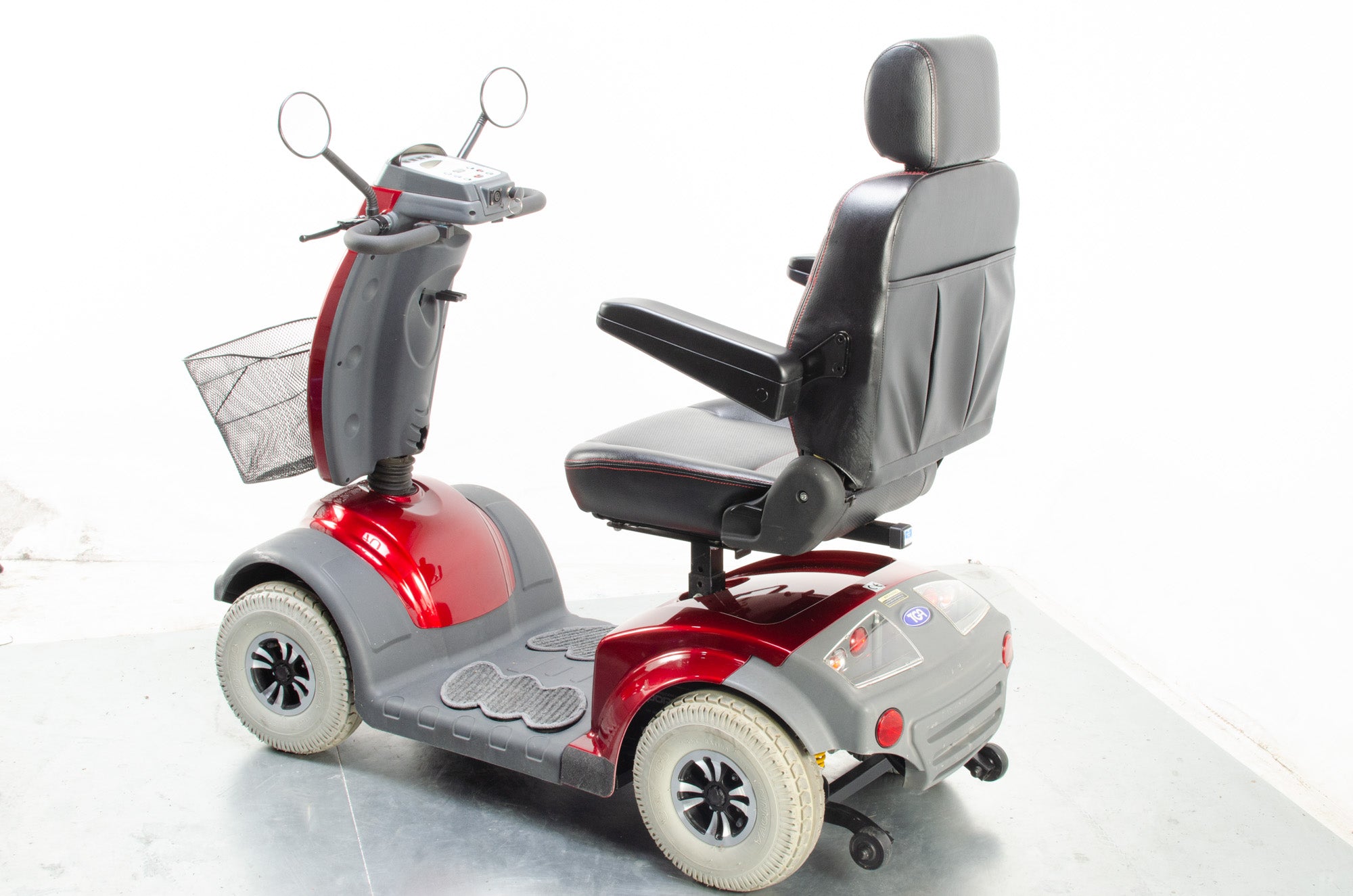 2014 TGA Mystere Electric Mobility Scooter 8mph Mid Size Comfy Red