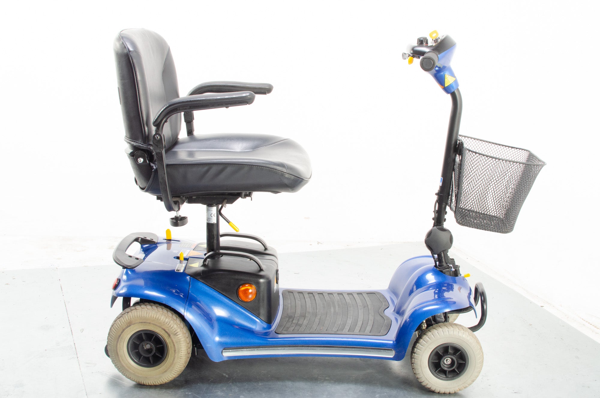 2017 Sunrise Medical Sterling Pearl 4mph Small Electric Mobility Boot Scooter in Blue