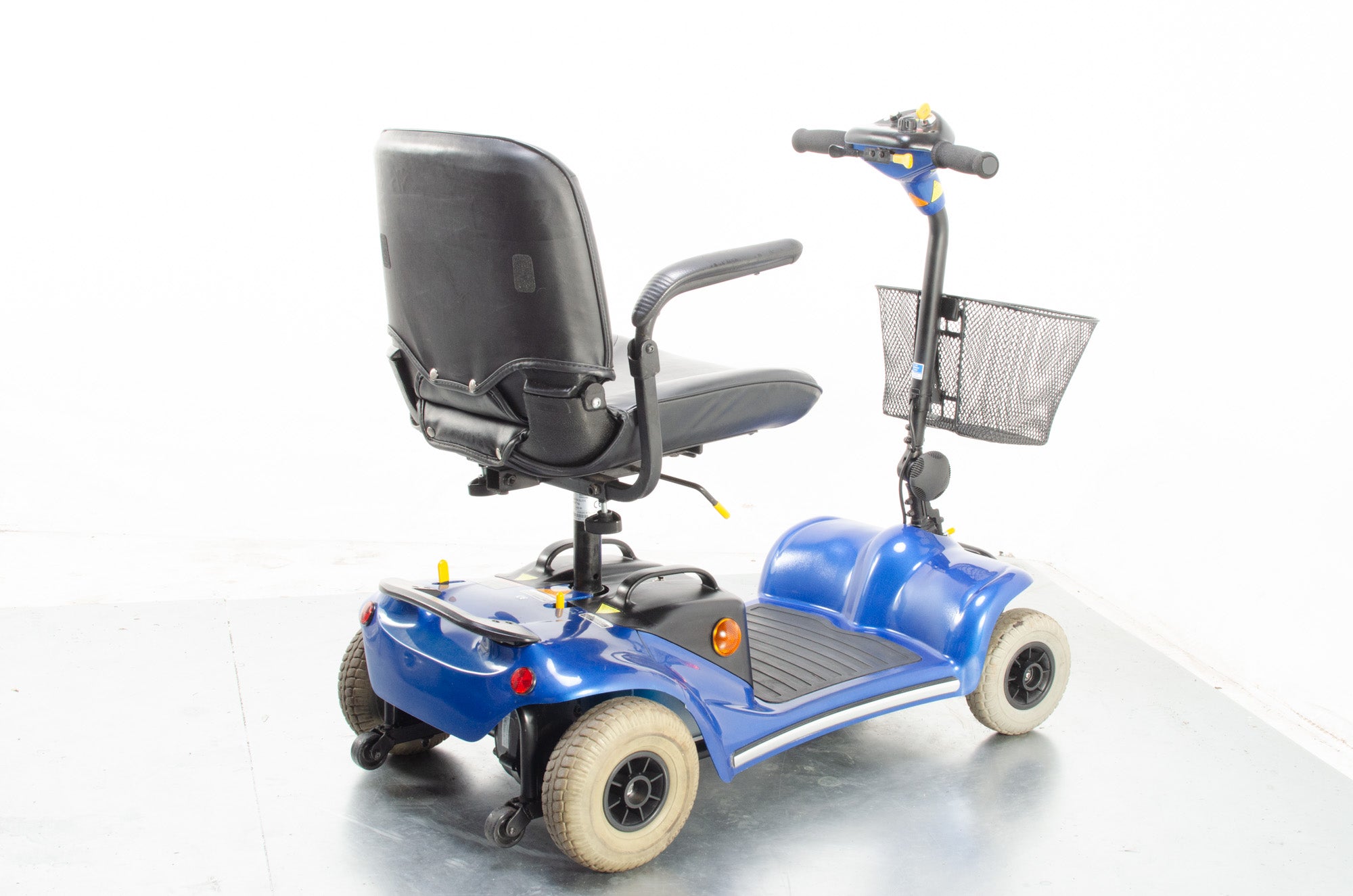 2017 Sunrise Medical Sterling Pearl 4mph Small Electric Mobility Boot Scooter in Blue