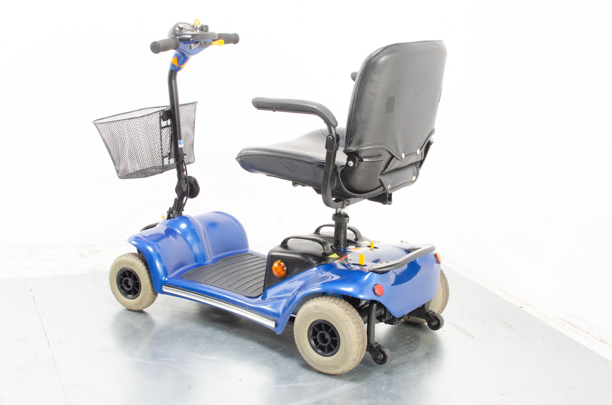 2017 Sunrise Medical Sterling Pearl 4mph Small Electric Mobility Boot Scooter in Blue