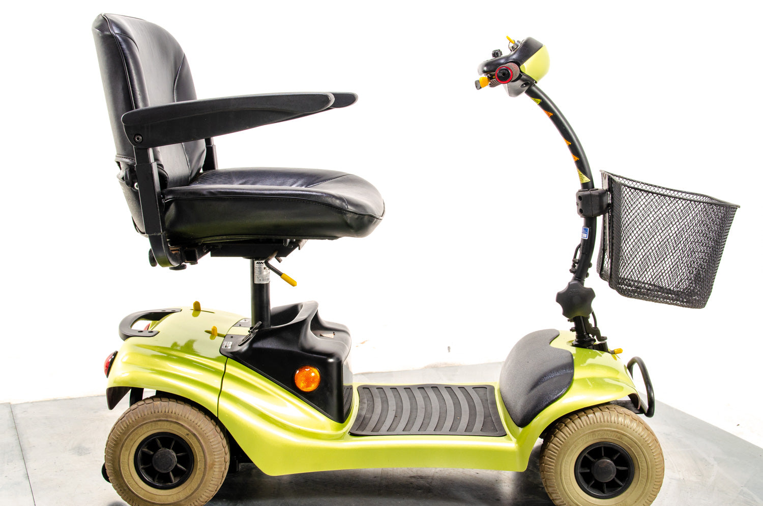 Shoprider Paris Used Mobility Scooter Small Transportable Lightweight Travel Boot Green Roma Secondary image