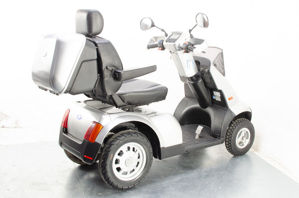 2015 TGA Breeze S4 8mph Large All Terrain Mobility Mobility Scooter
