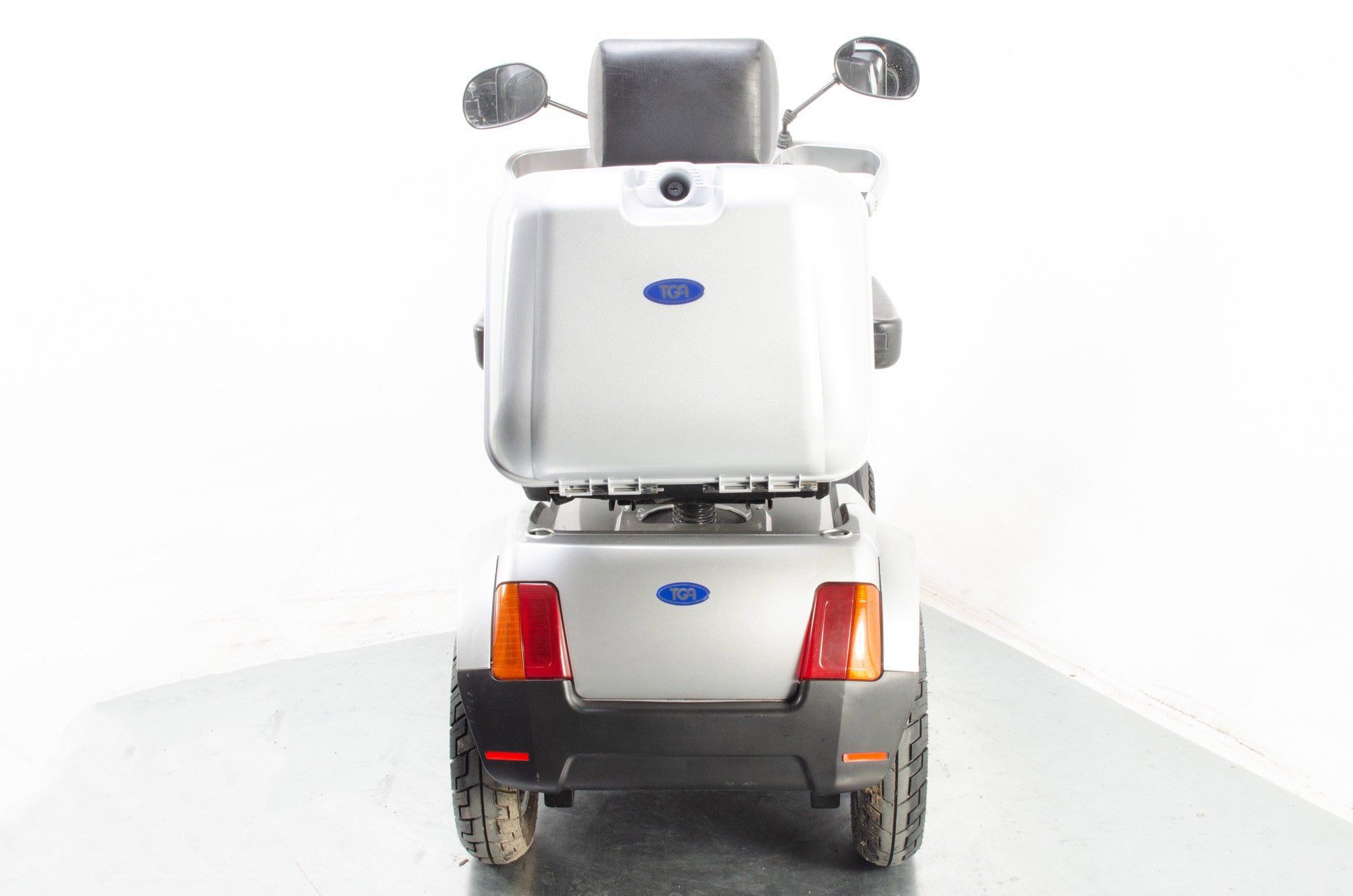 2015 TGA Breeze S4 8mph Large All Terrain Mobility Mobility Scooter