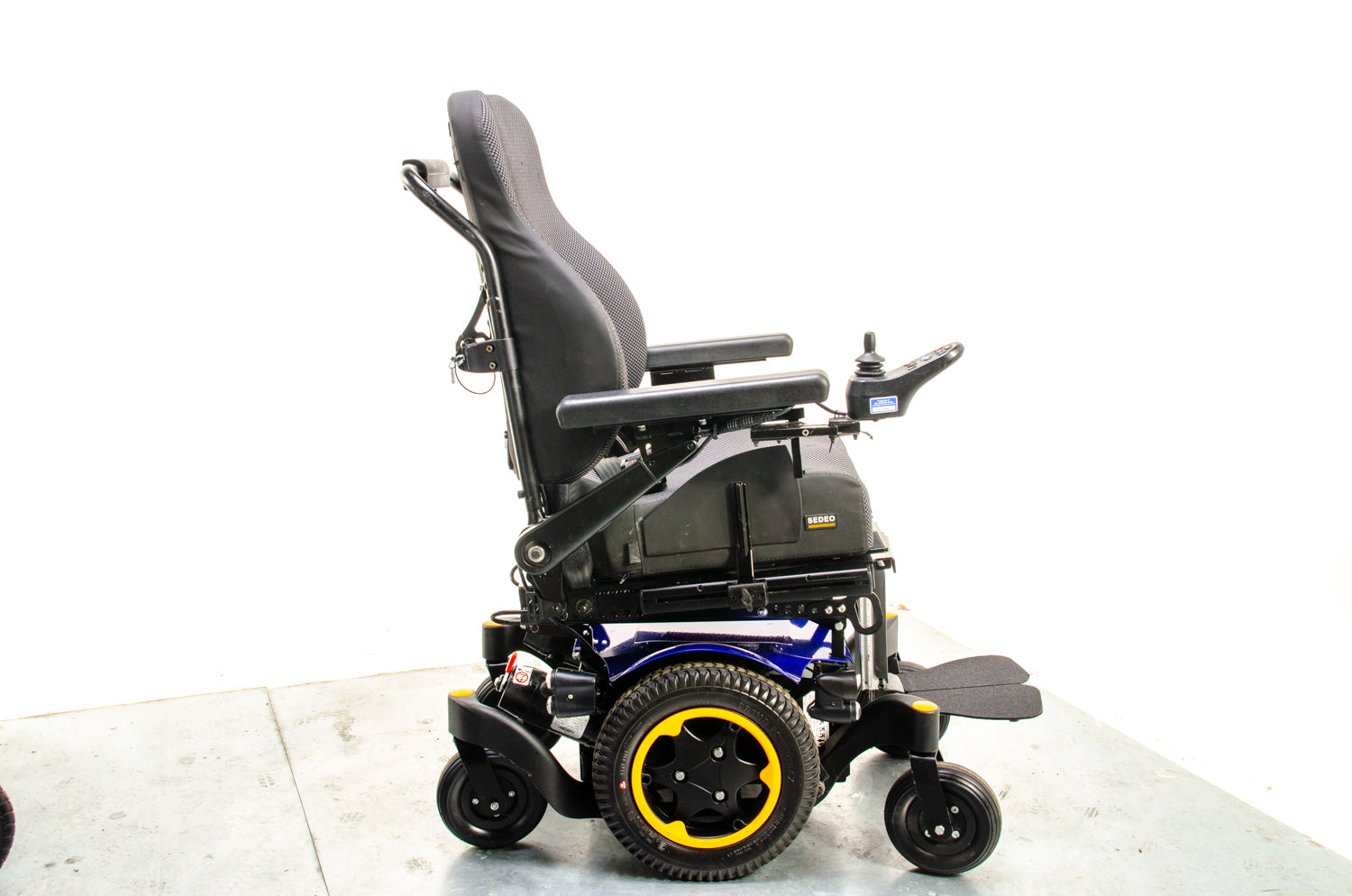 Quickie Q300 M Mini Powerchair Wheelchair Sedeo Narrow Compact Agile MWD Sunrise Medical Secondary image