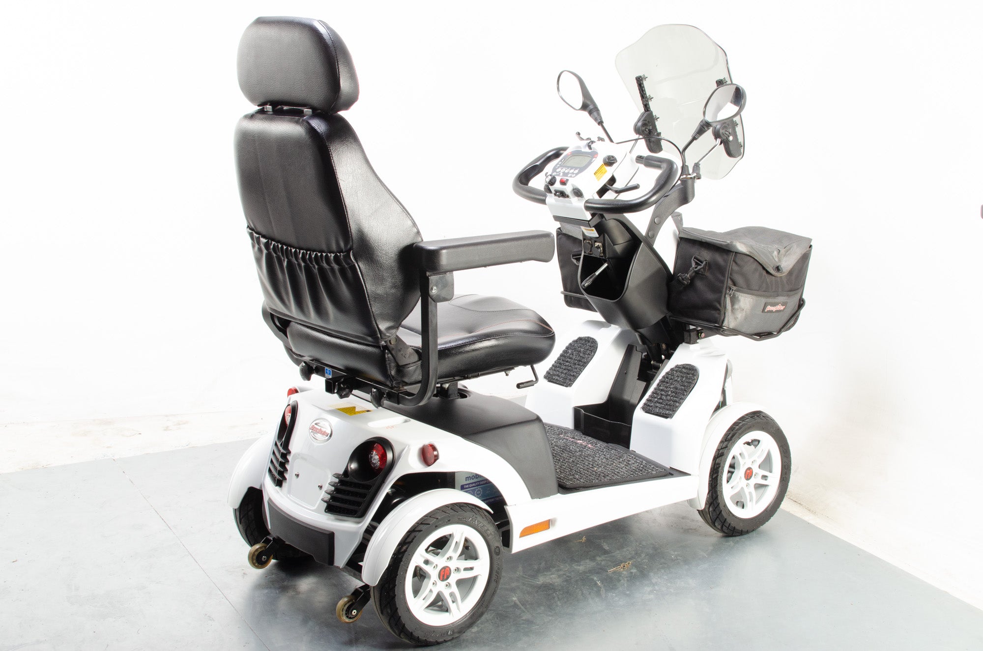 Freerider FR1 Electric Mobility Scooter Used 8mph Large Road Legal