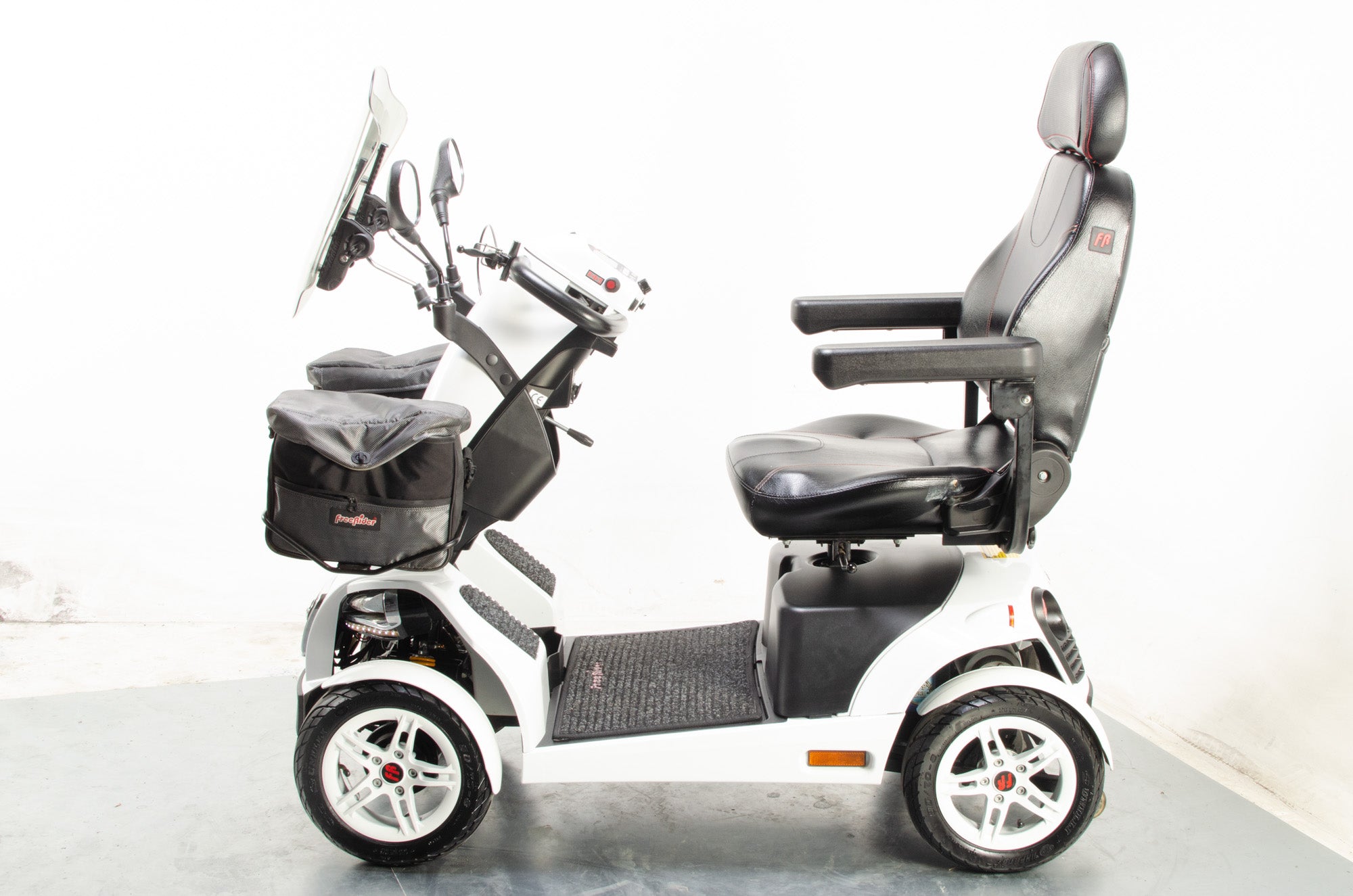 Freerider FR1 Electric Mobility Scooter Used 8mph Large Road Legal