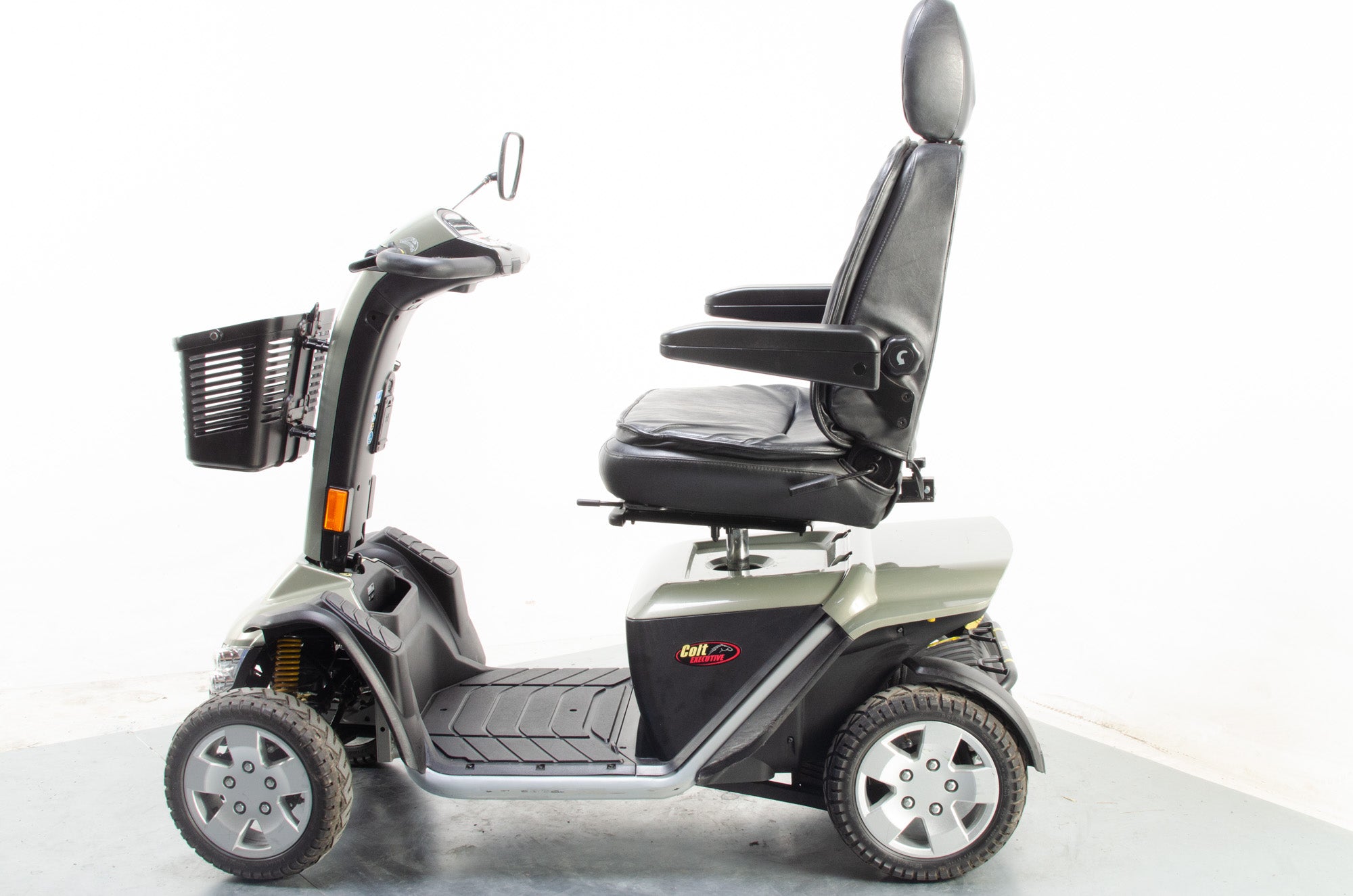 Pride Colt Executive Electric Mobility Scooter Used 8mph All-Terrain Off-Road Pneumatic Suspension