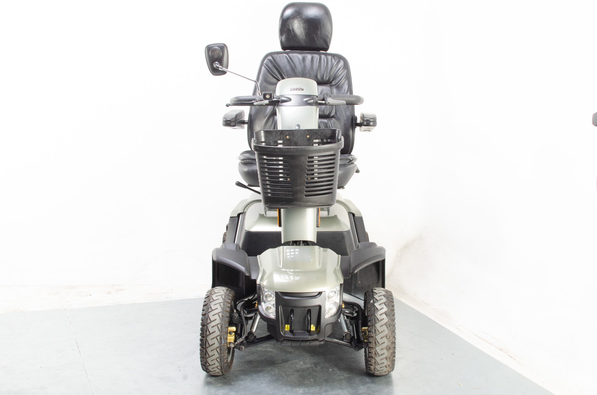 Pride Colt Executive Electric Mobility Scooter Used 8mph All-Terrain Off-Road Pneumatic Suspension