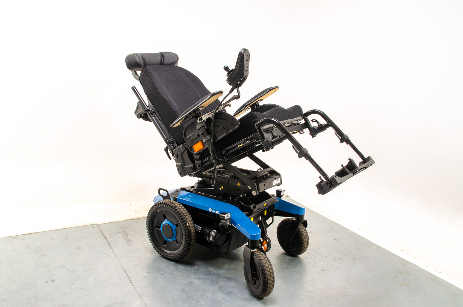 2021 Invacare Aviva RX40 Powerchair with Lift and Raiser 8mph