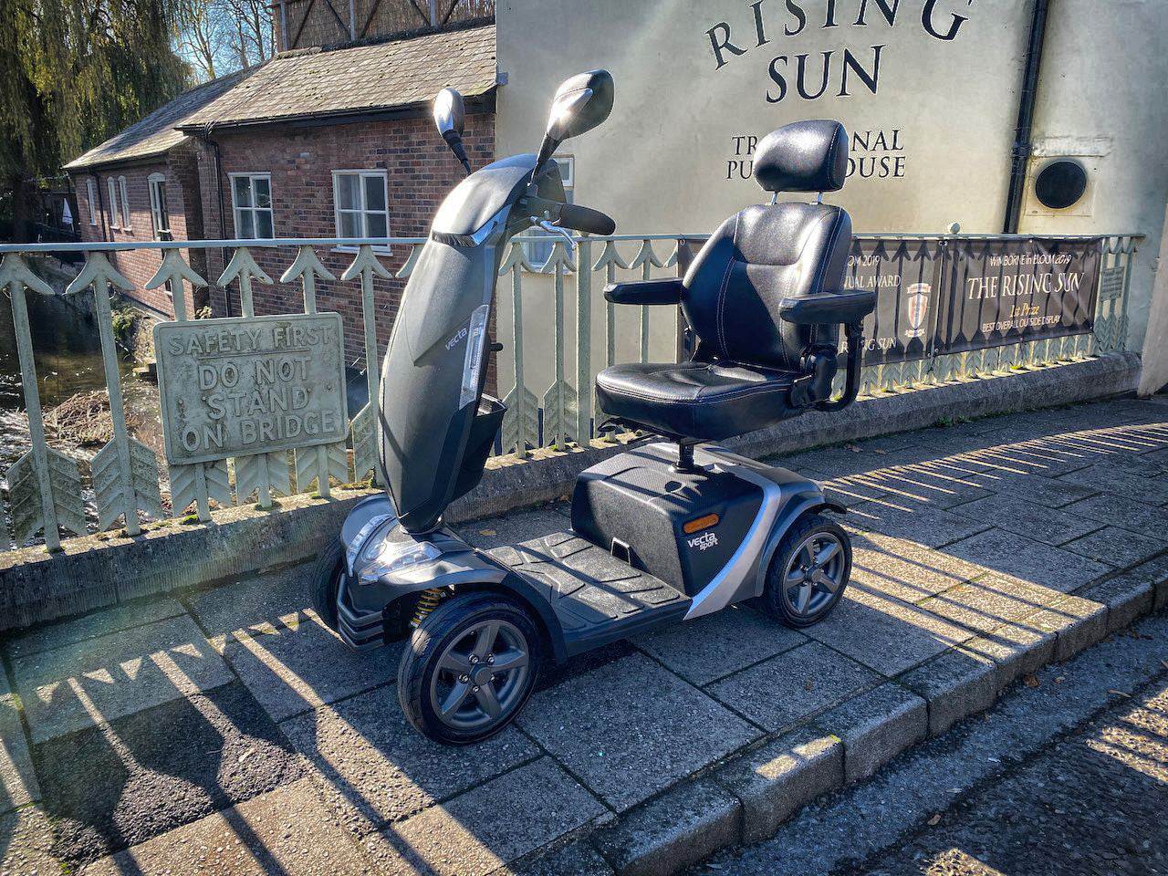 Rascal Vecta Sport Compact Used Electric Mobility Scooter 8mph Max Grip Suspension