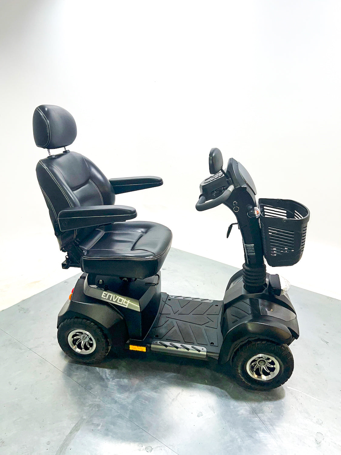 Envoy 8 Used Mobility Scooter 8mph Road Pavement Drive Devilbiss Captains Seat Secondary image