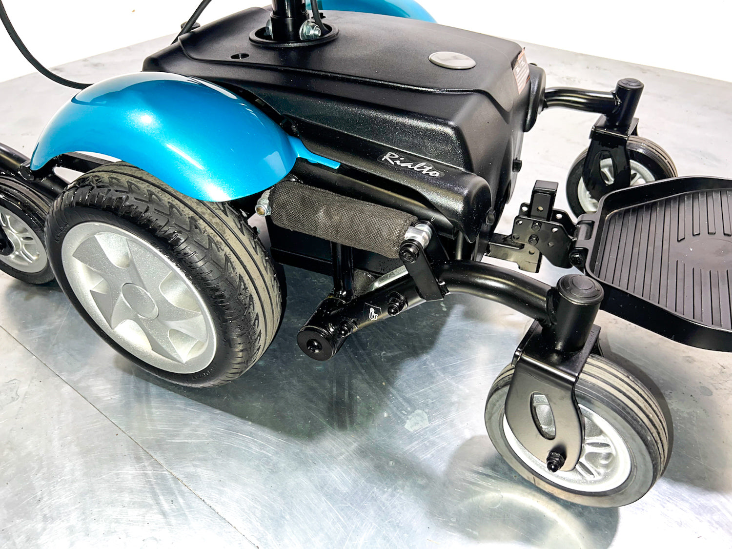 Rascal Realto Used Powerchair Electric Mobility Wheelchair Teal MWD Indoor Outdoor