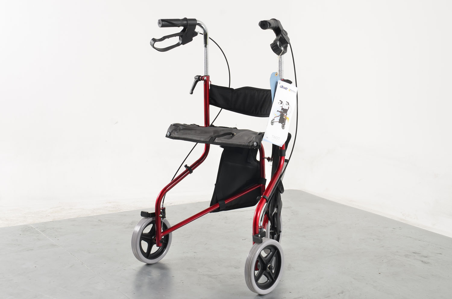 Lightweight Folding 3-Wheel Tri-Walker With Seat. Adjustable Handles. Brakes. Carry bag