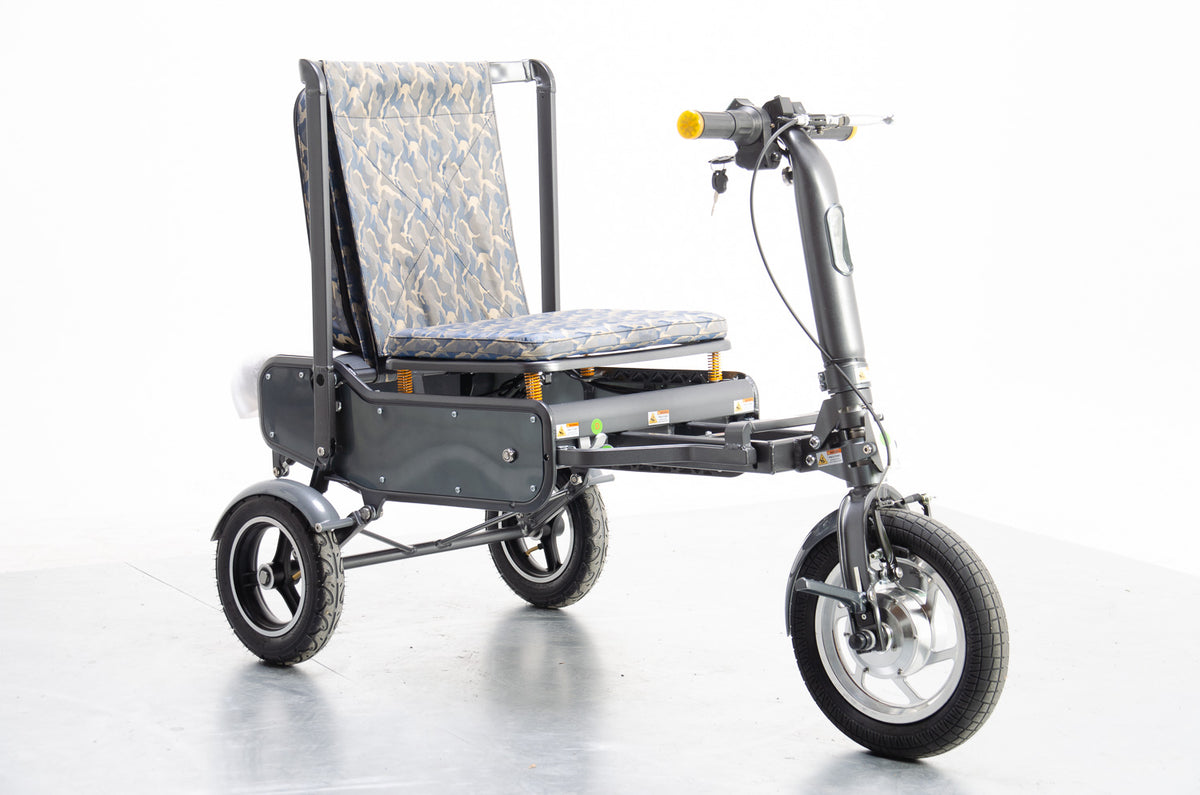 eFOLDI 8mph Lightweight Folding Mobility Scooter Main image