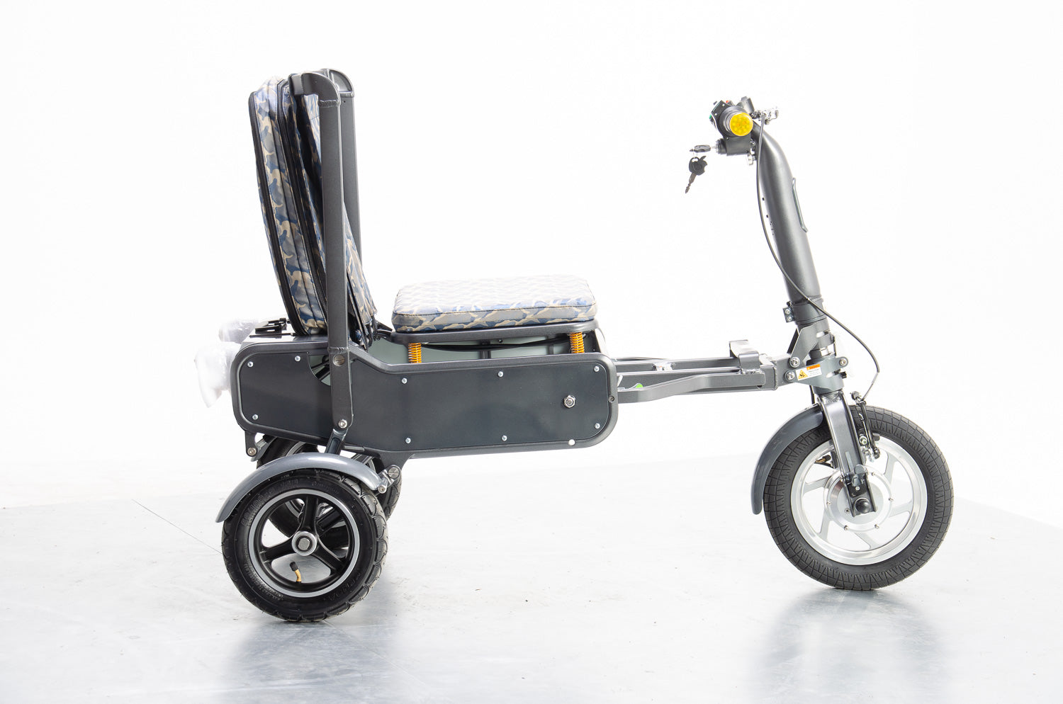eFOLDI 8mph Lightweight Folding Mobility Scooter Secondary image