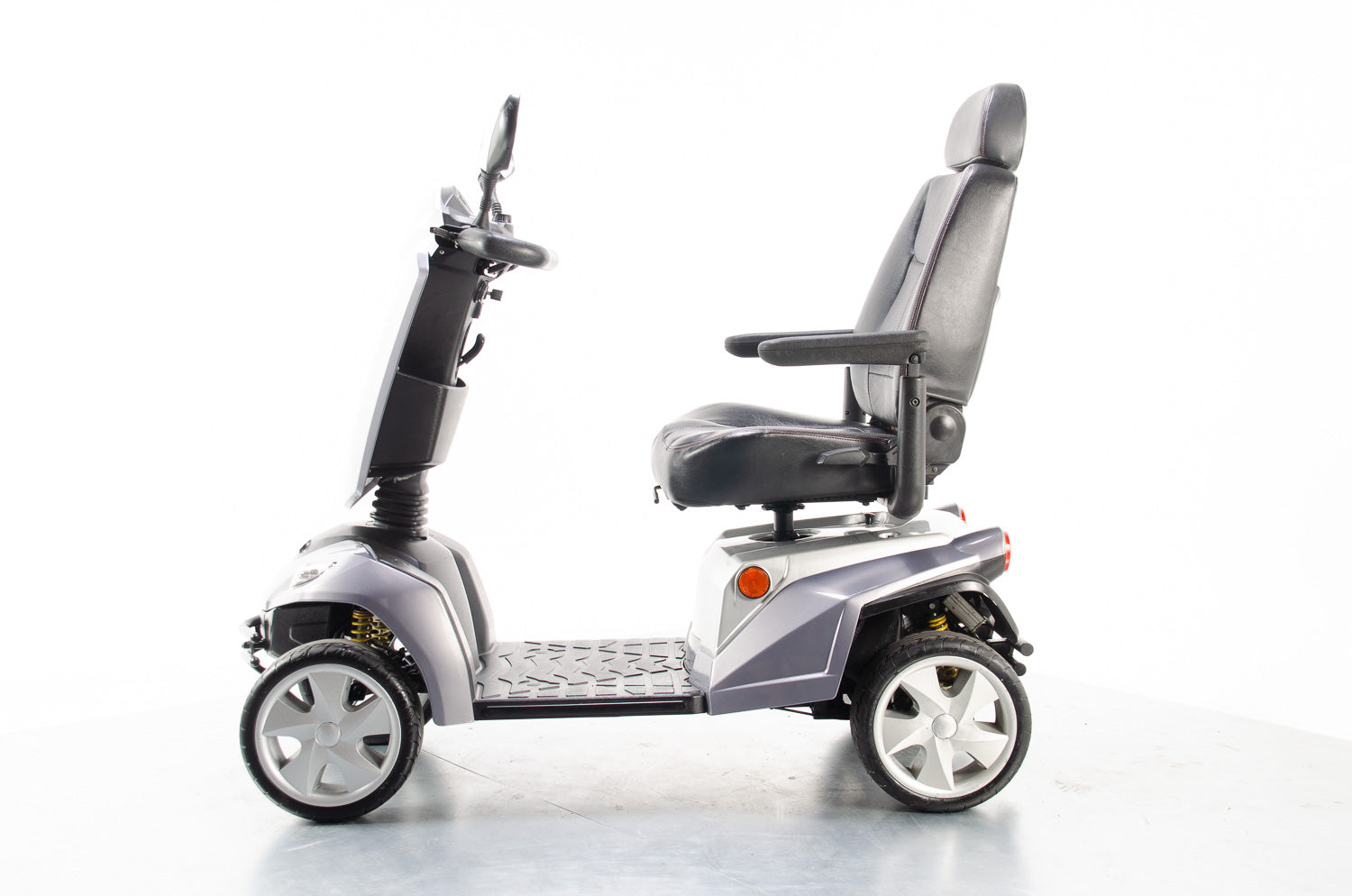 Kymco Maxer 8mph Large All Terrain Mobility Scooter in Metallic Grey Excellent Condition