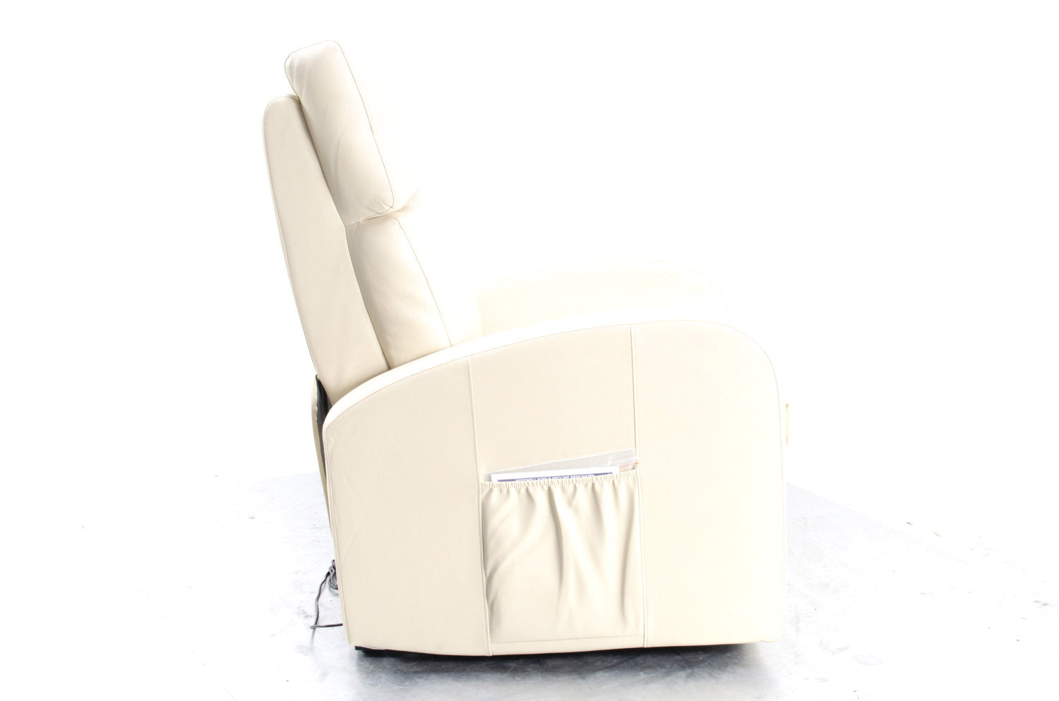 New Restwell Dual Motor Rise & Recline Chair from Drive DeVilbiss in Cream