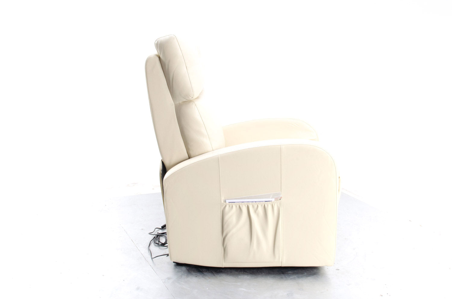 New Restwell Dual Motor Rise & Recline Chair from Drive DeVilbiss in Cream