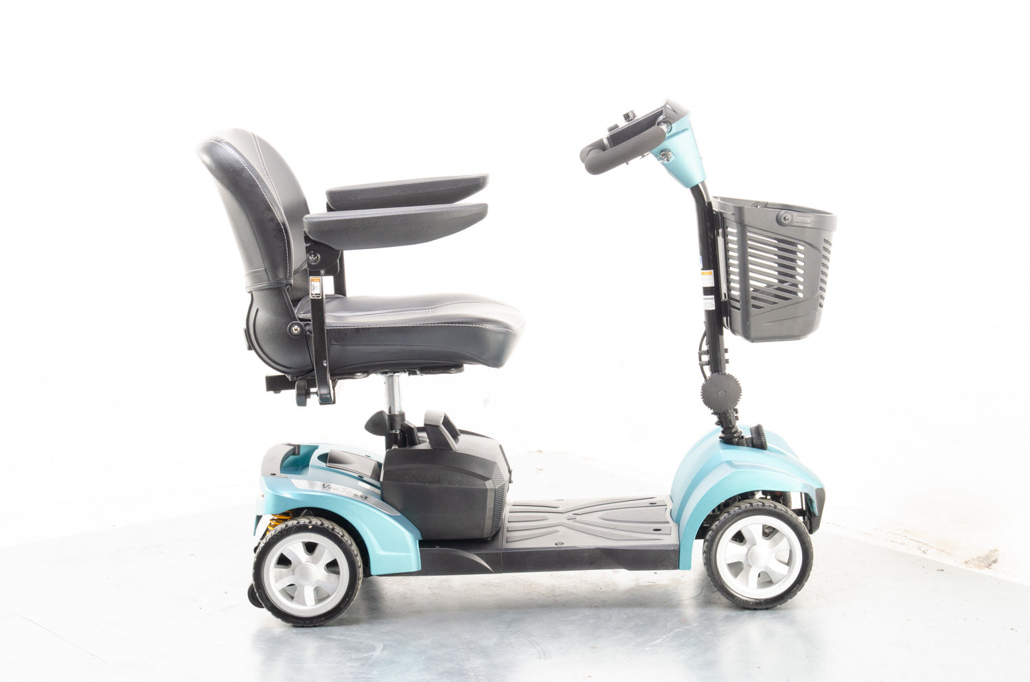 2019 Rascal Veo Sport 4mph Transportable Electric Mobility Boot Scooter with Suspension in Aquamarine