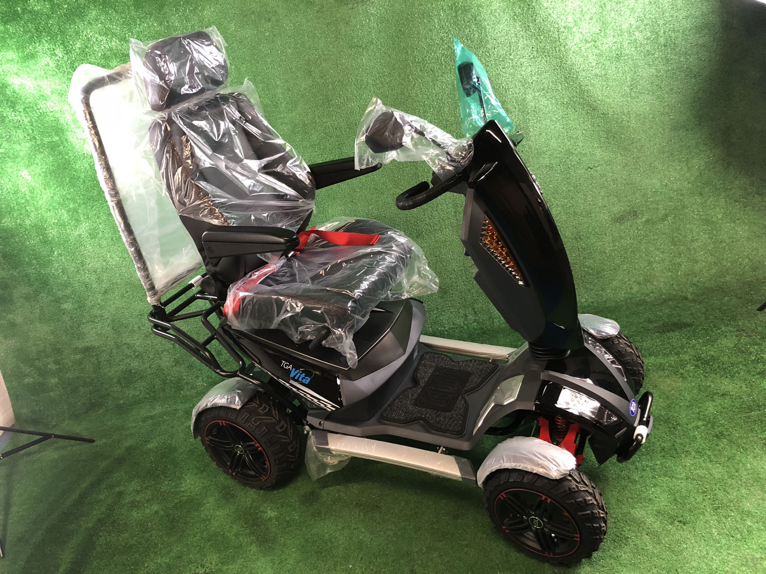 New TGA Vita X 8mph Ultimate Large All Terrain Mobility Scooter