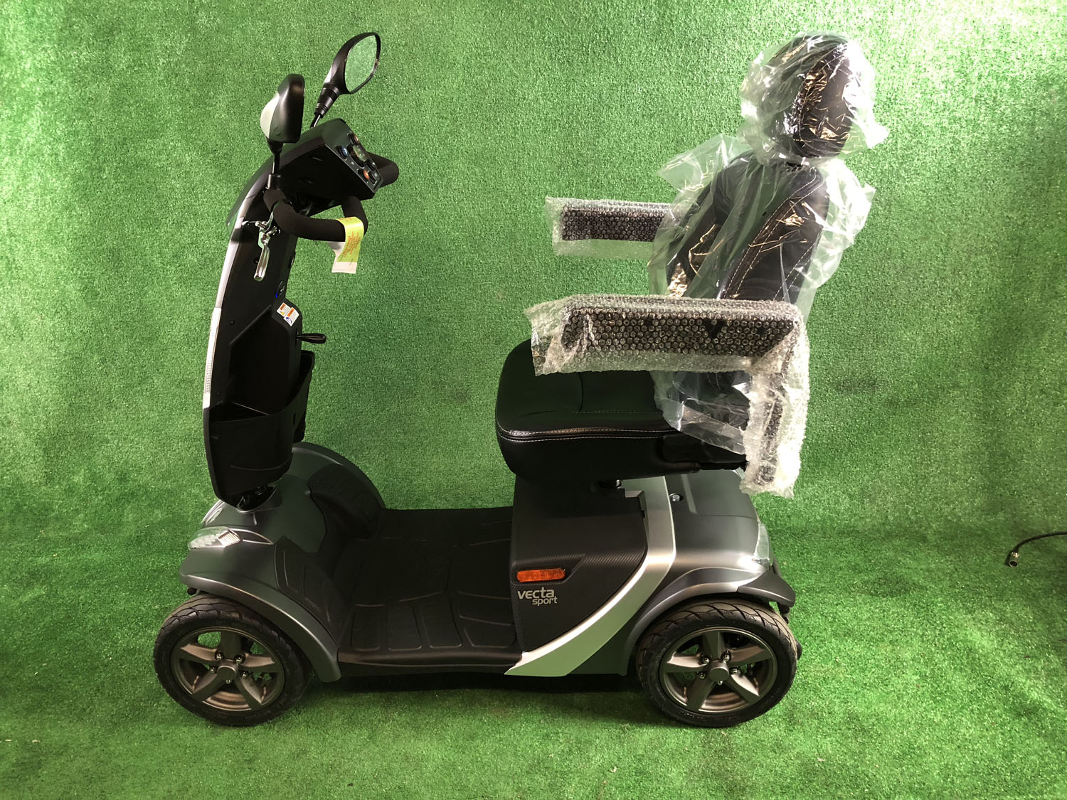 New Rascal Vecta Sport from Electric Mobility 8mph Mid Size Mobility Scooter