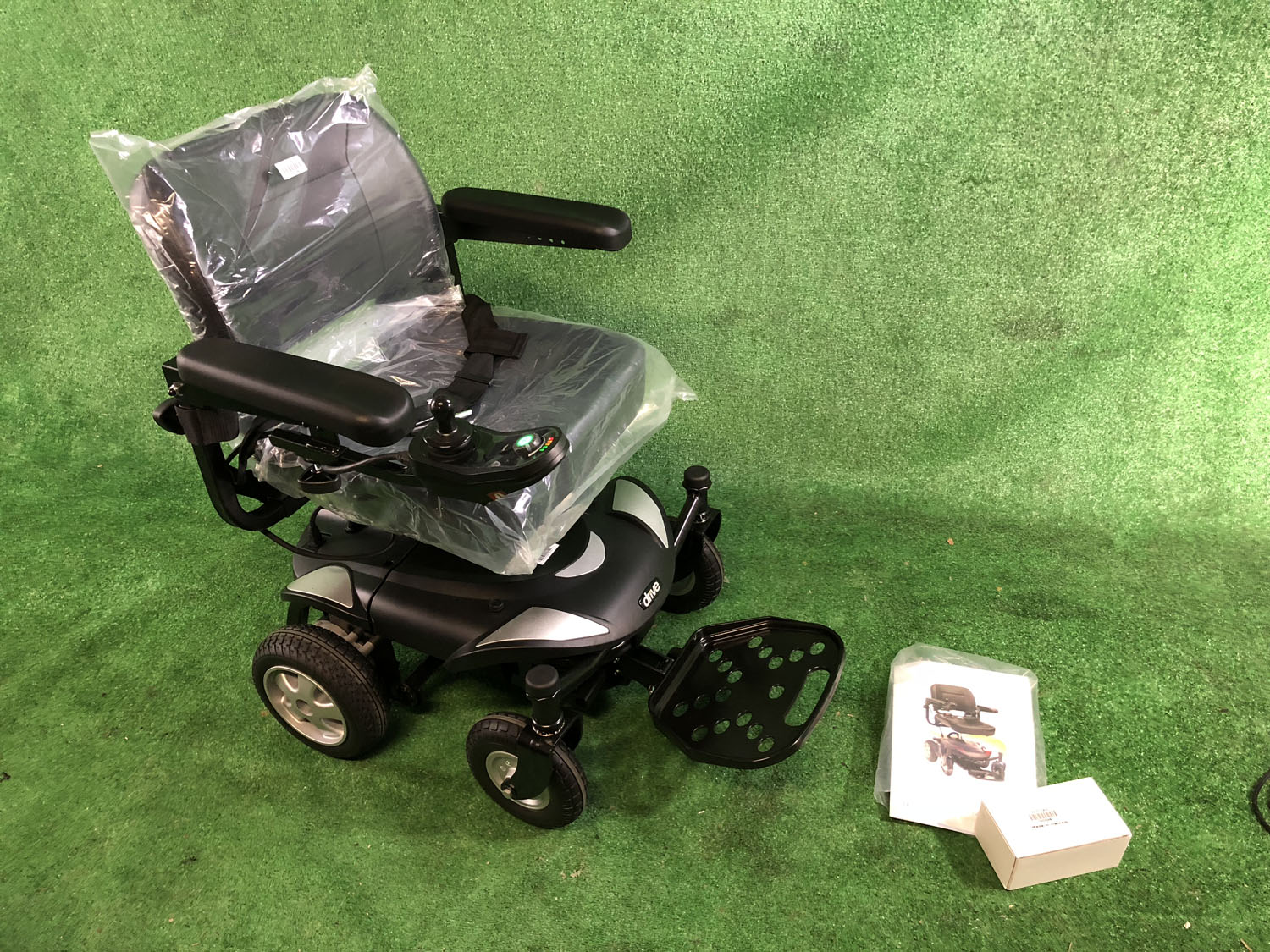 New Drive Titan LTE 4mph Transportable Powerchair - Electric Wheelchair Secondary image