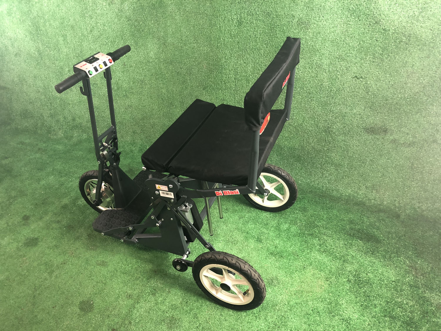 New DiBlasi R30 Automatic Folding Lightweight Mobility Scooter with Lithium Battery