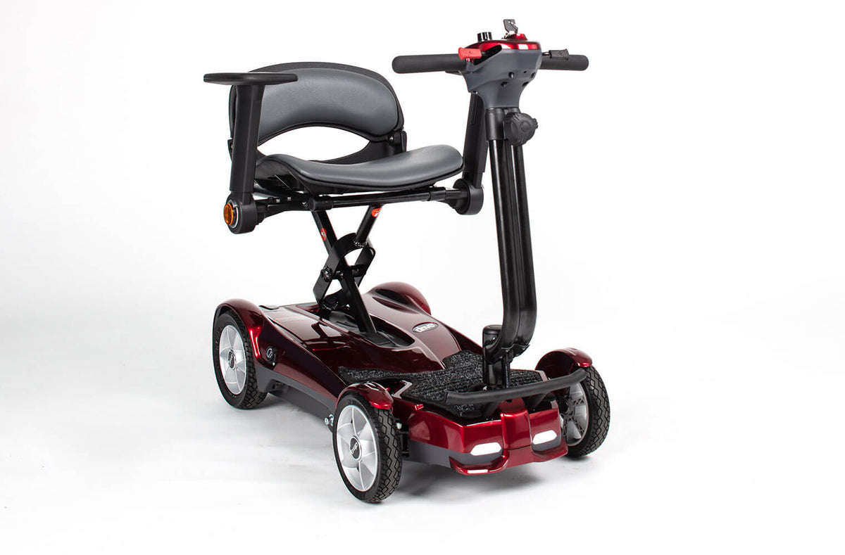 Discovery Pro Ultra Lightweight Auto Folding Electric Mobility Scooter Drive DeVilbiss