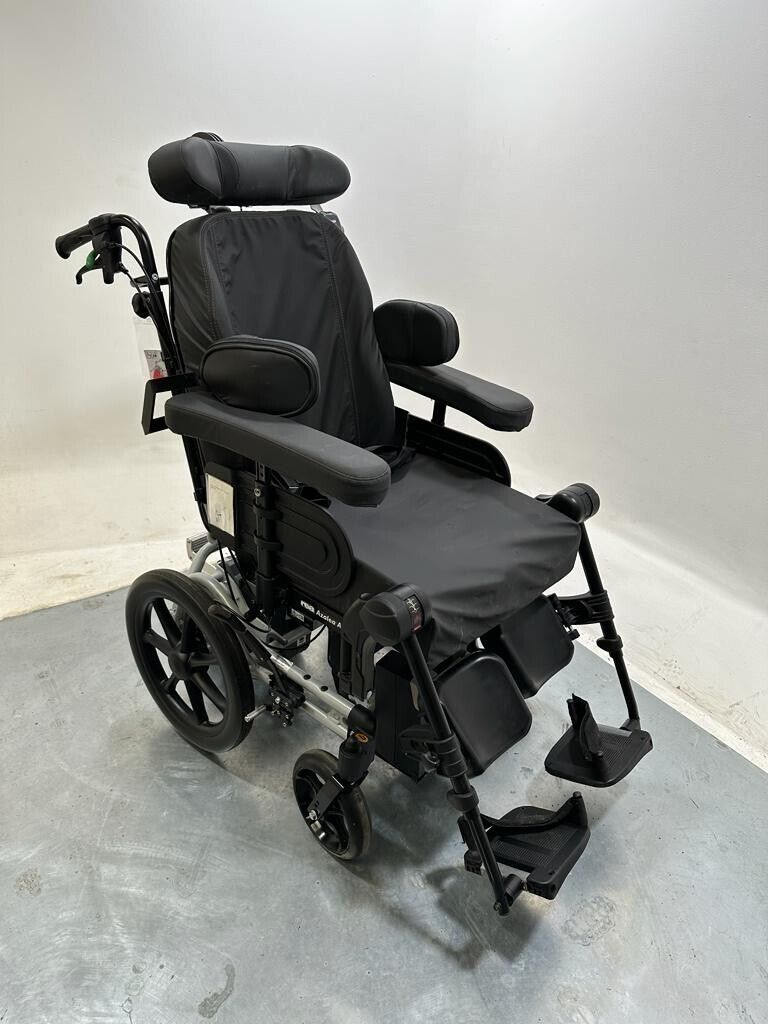 Invacare Azalea Rea with Alber Motor Assist and Leg Raiser