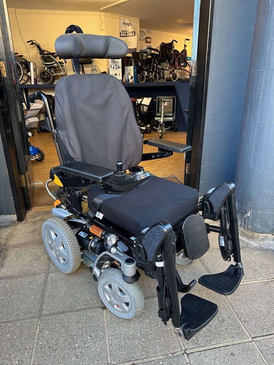 Invacare Storm Rx20 Invacare Storm X-plore 8mph Electric Wheelchair Powerchair All-Terrain ...