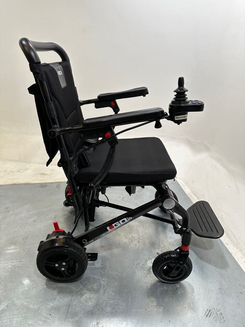 Pride iGo-lite Powerchair 2022 Carbon 4mpg