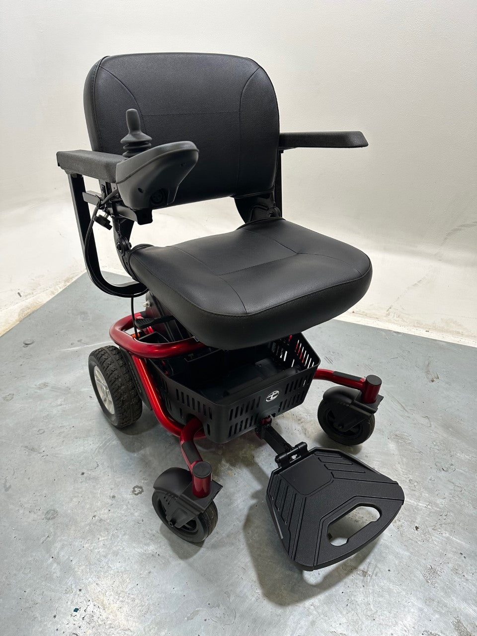 Vanos Travelux Quest Transportable Powerchair 18ah or 22ah batteries 12-15 mile range