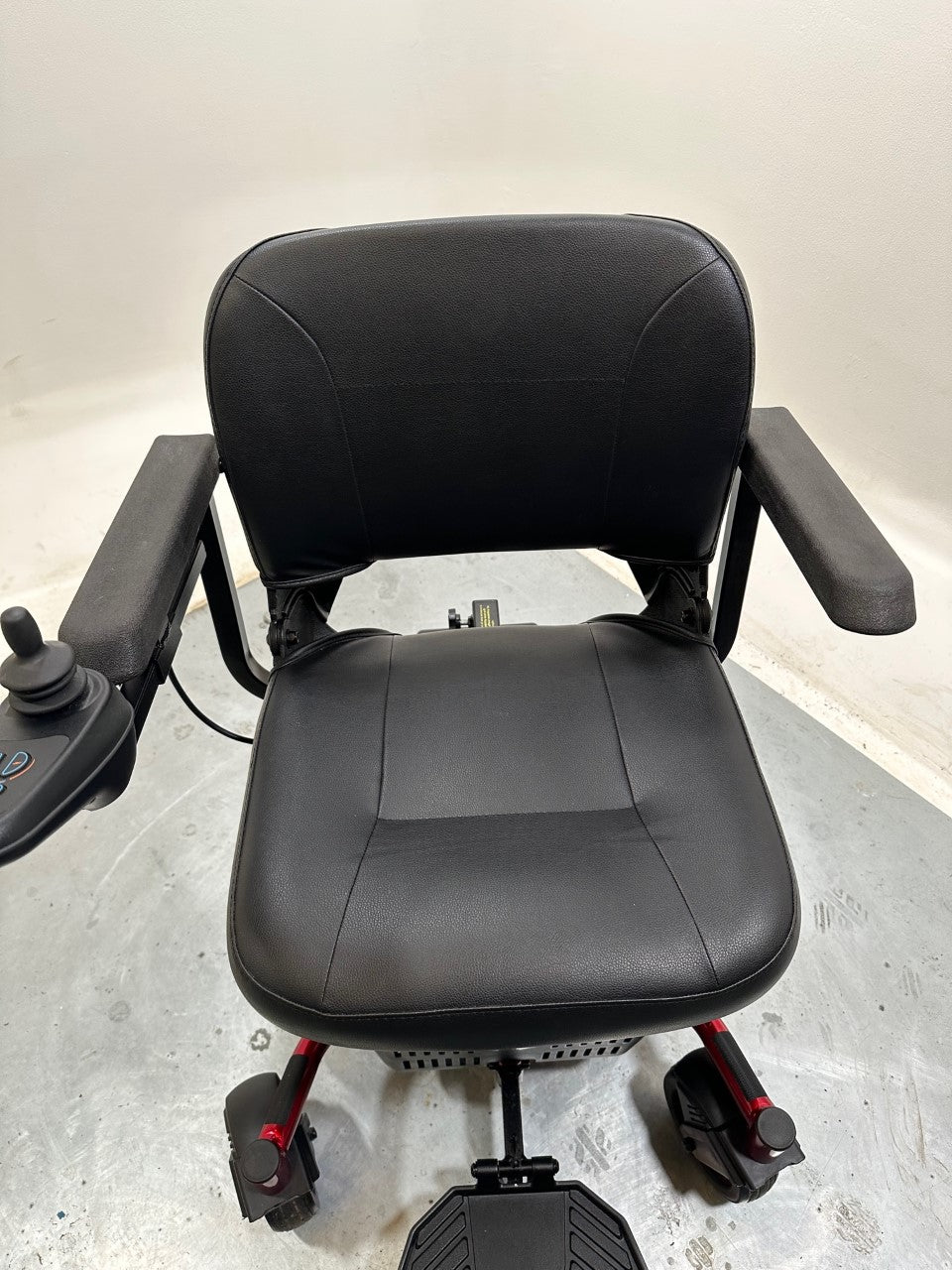 Vanos Travelux Quest Transportable Powerchair 18ah or 22ah batteries 12-15 mile range